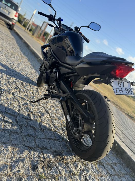 Yamaha XJ6 2012 como nova