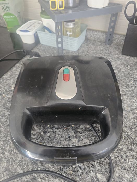 Tostadeira 3 em 1 SilverCrest - Tostas, Waffles e Grelhador (750W)