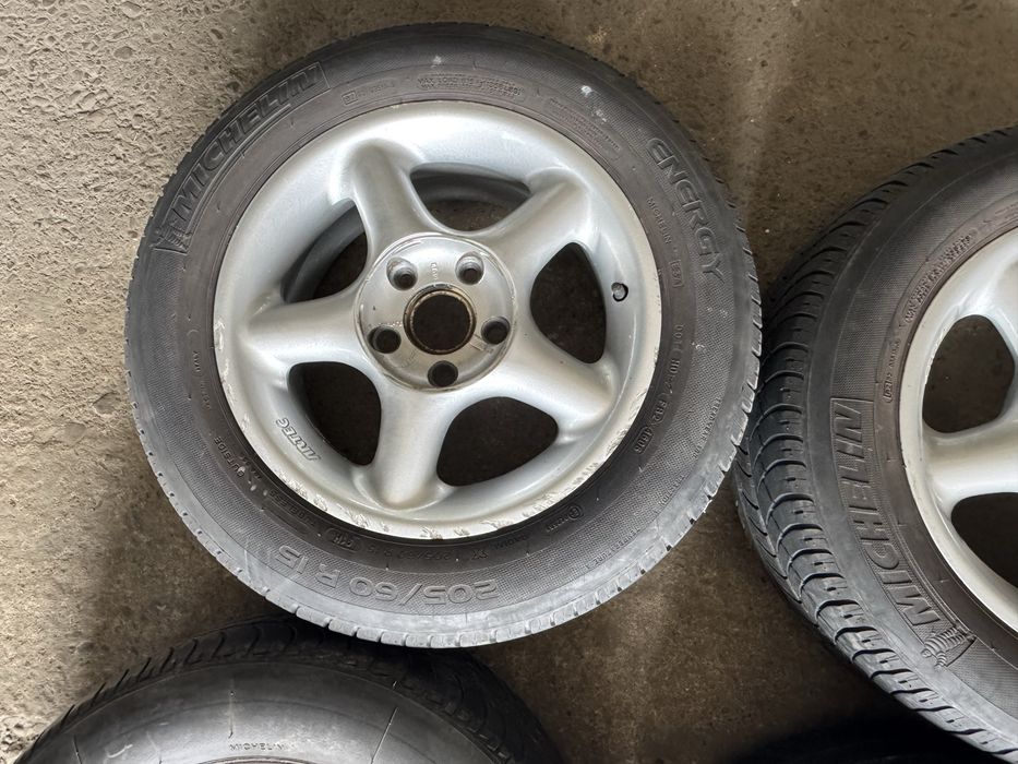 Диски шини 5/112R15 ЕТ38 7J ЦО57.1 205/60R15 два 4.7мм два 4.2мм Skoda wv Audi Seat Passat T4 Mercedes