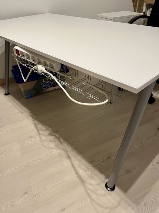 Secretária IKEA THYGE 160x80 + Cadeira de Escritório