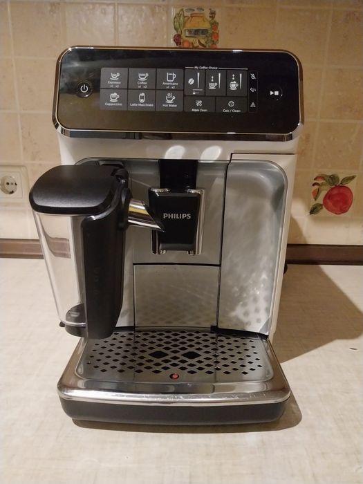 Philips 3200 Series з молочною системою LatteGo