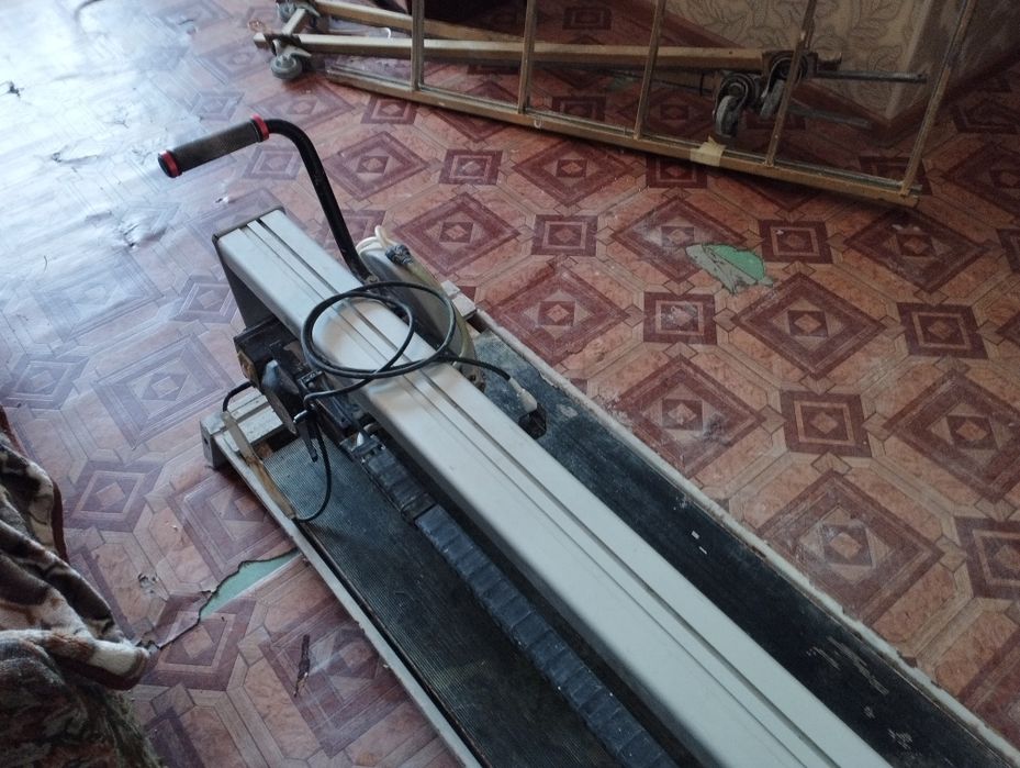 Плиткорез электр