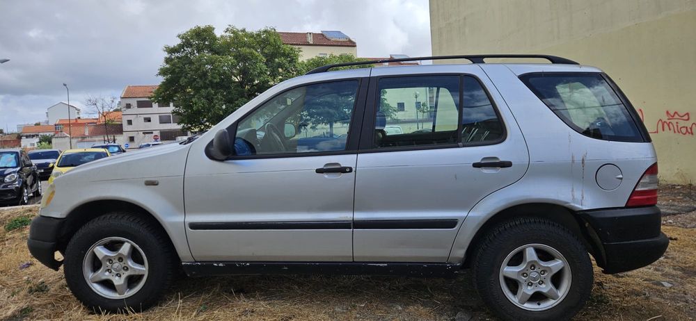 Mercedes-Benz ML 320 (W163) – 1999 – 240.000 km – Motor para reparar/substituir