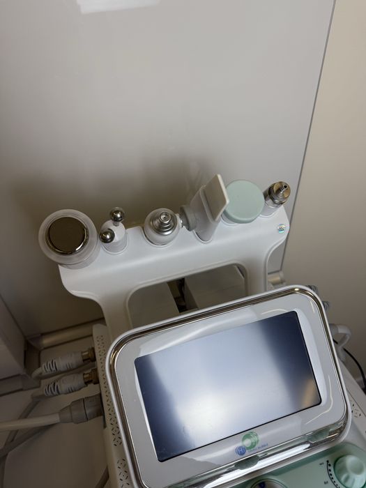 Косметологічний апарат Face Lift 6 in 1