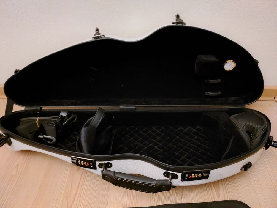 Футляр, кейс, кофр для скрипки