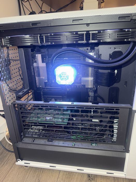 High-End Workstation PC – Ryzen Threadripper 7970X 32 Cores | 48GB DDR5 6400 | Silverstone IceGem 360 | Almost New (2025)