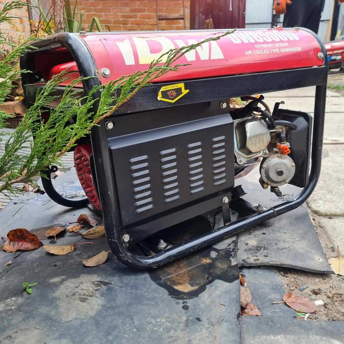 Генератор бензиновий 2.5-2.8 кВт Німецький 220В 380В (DW8500W, PR8500W