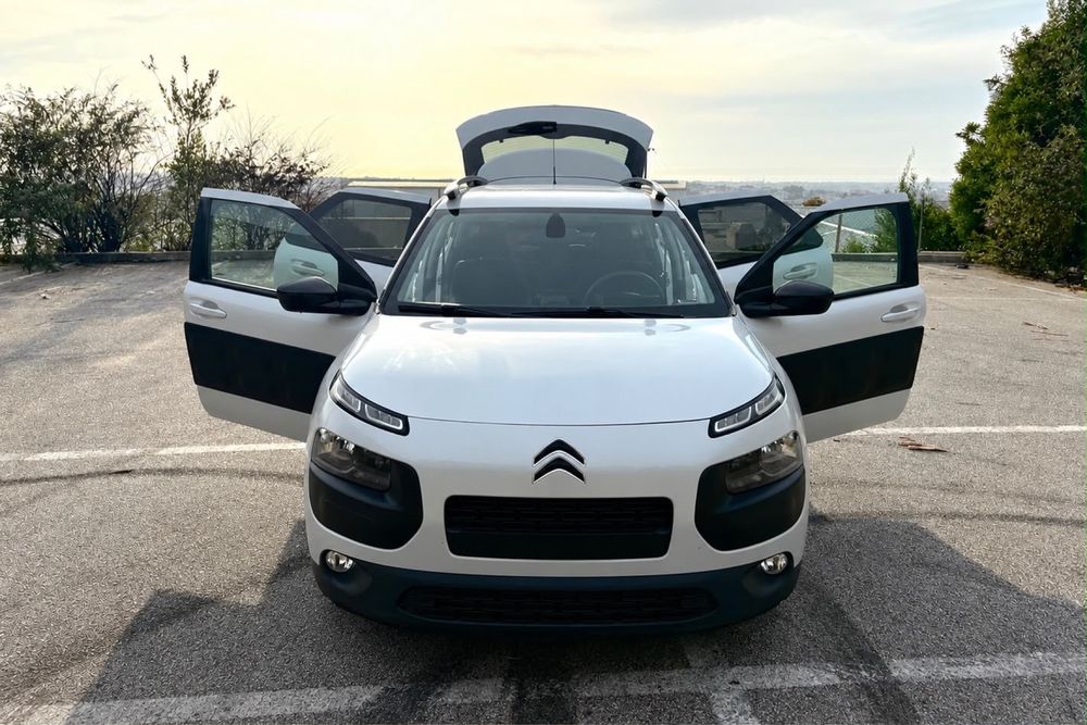 Vendo citroen cactus 1.2 turbo 110cv 2017 com apenas 80 mil quilometroscom muitos extras — photo 2