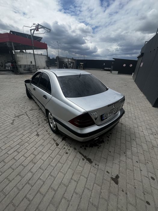 Мерседес 2,2дизель w203