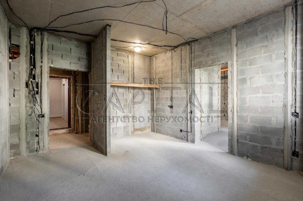 Продаж комерційного приміщення,  ЖК Parkland, вул. Михайла Дерегуса