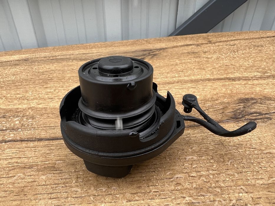 Кришка Горловини Баку Audi A6 C6 A4 B7 2.0 2.7 3.0 TDI Пробка