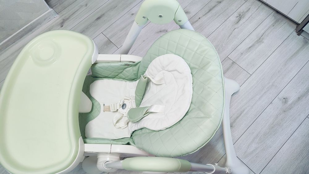 Стульчик для годування carrello