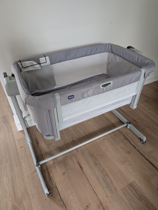 Łóżeczko dostawka chicco next to me mag