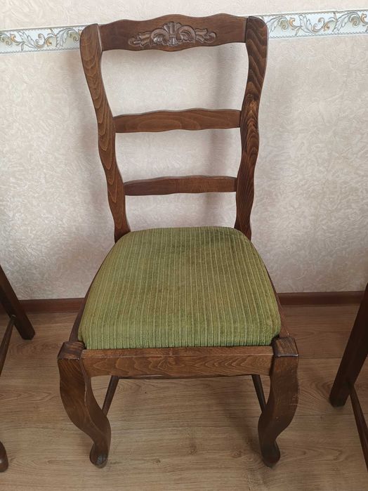 Стол Шесть стульев Румыния натуральное дерево