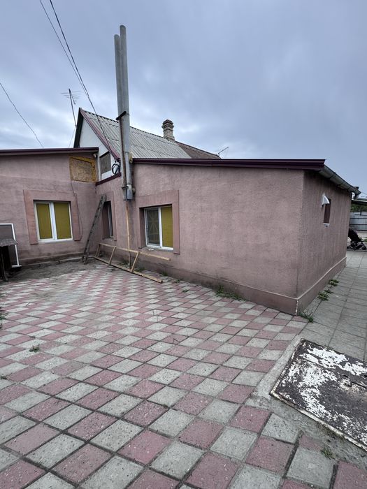 Продается часть дома Шевченковский район.