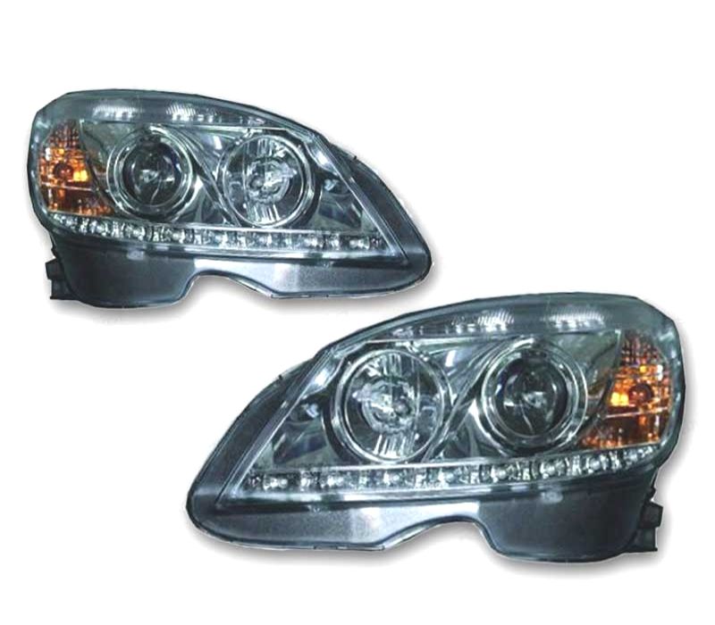 FARÓIS MERCEDES CLASSE C W204 07-11 LUZ DIURNA FUNDO CROMADO
