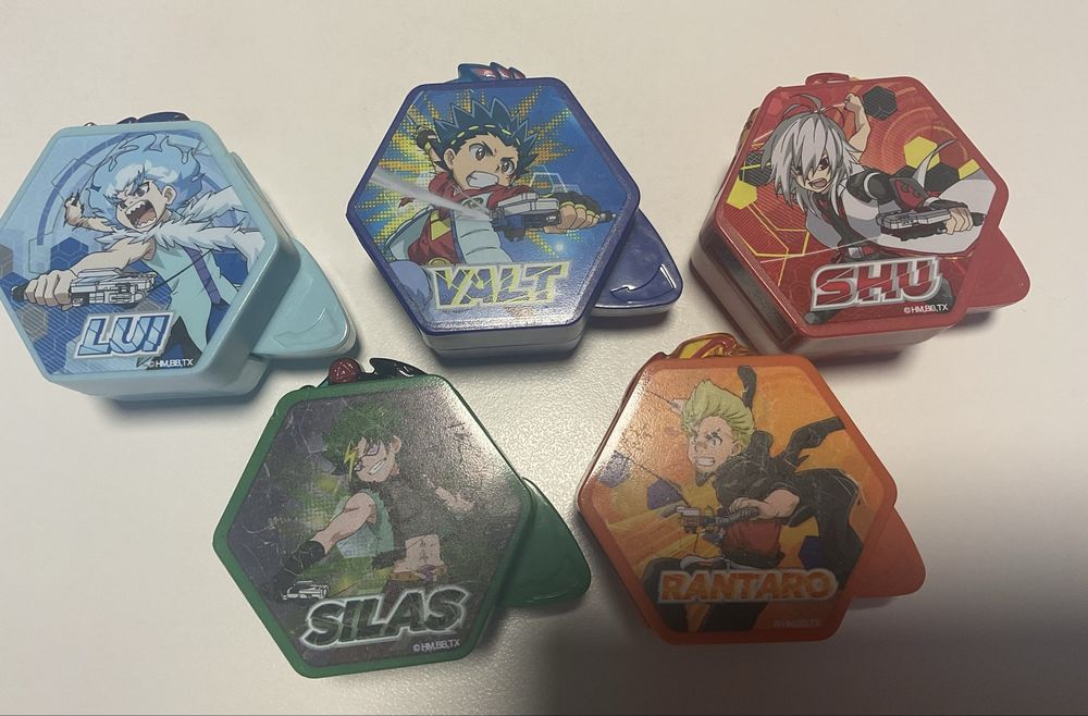 Lote de piões Beyblade Burst