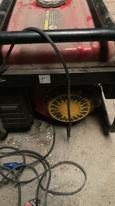 Продам генератор Нonda