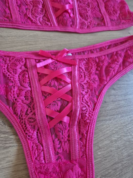 Komplet bielizny koronkowej S