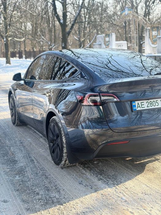 Продам Теслу модел Y