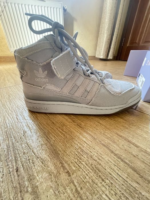 Суперові кросівки Adidas 41 розмір