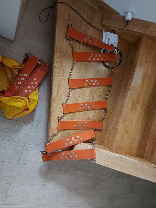 Автомобільні ланцюги паски на колеса італія