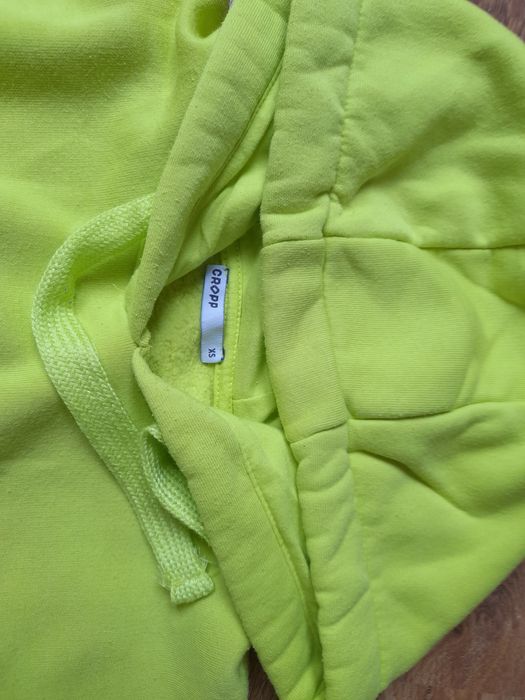 Bluza z kapturem kieszeń Cropp xs 34