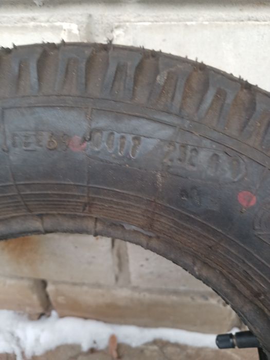 Шини 4.0-10.0 . Комплект: 2 шини з камерами + камера.