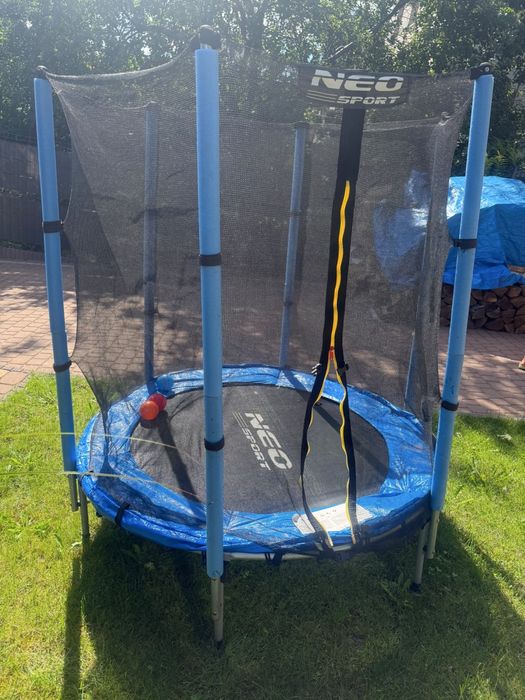 Trampolina Neo-Sport 4FT – bardzo dobry stan