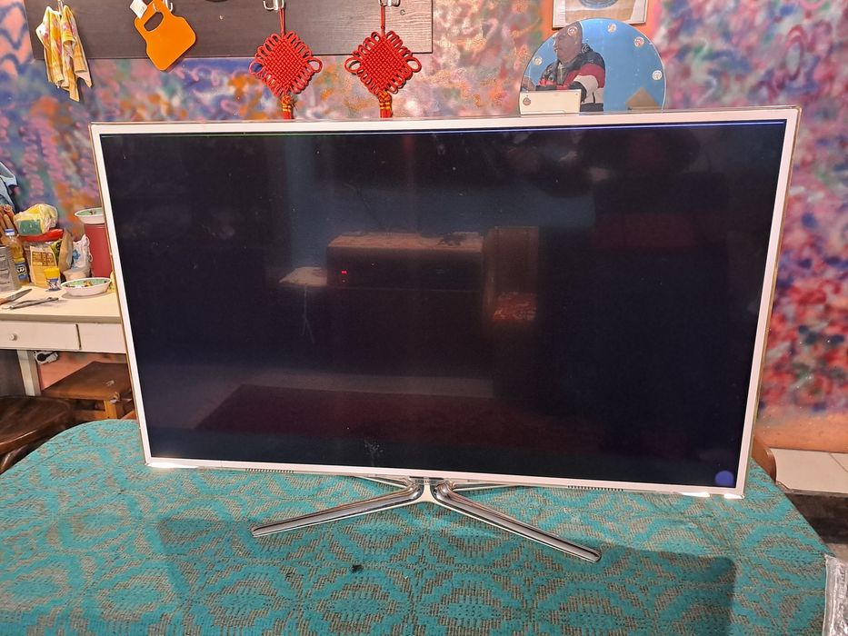 Samsung   UE 50ES6710S     50  дюймов