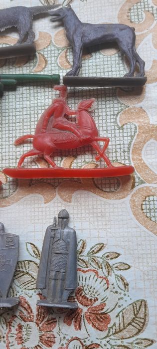 Солдатики разные