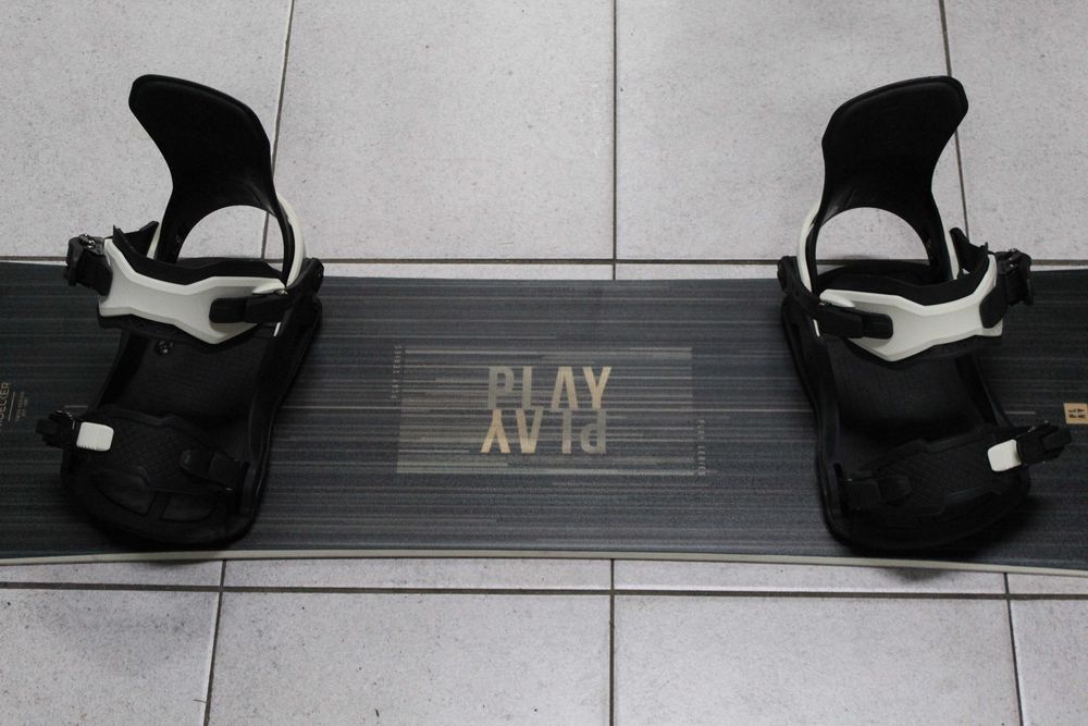 Deska Snowboard NIDECKER PLAY 159 cm + Wiązania RIDE C-9 (r. 2023/2024