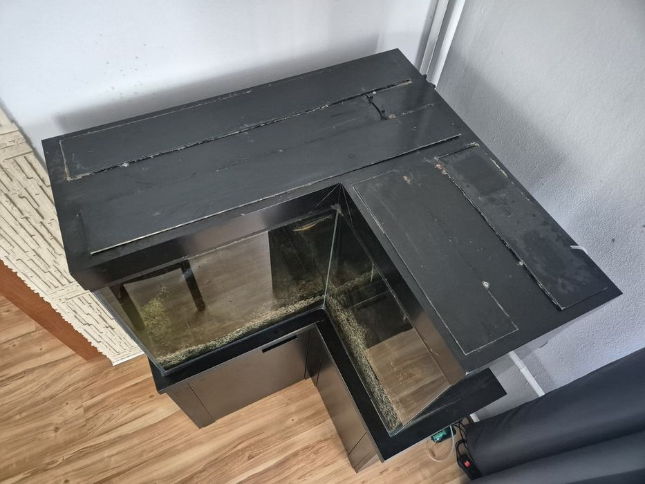 Sprzedam akwarium