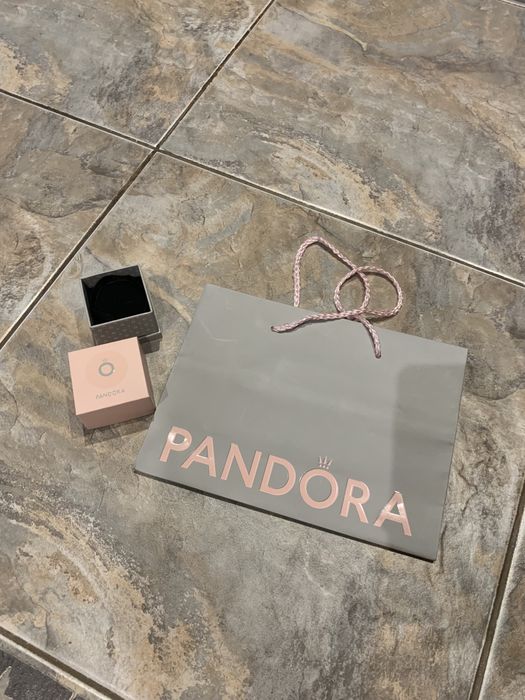 Пакеты и коробки Diesel, Pandora, пакеты разных брендов