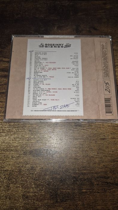 2 CD 2115 - Rodzinny biznes