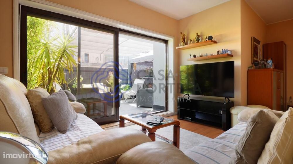 Apartamento ultimo piso com 6 quartos, terraço, garagem para 2 carros