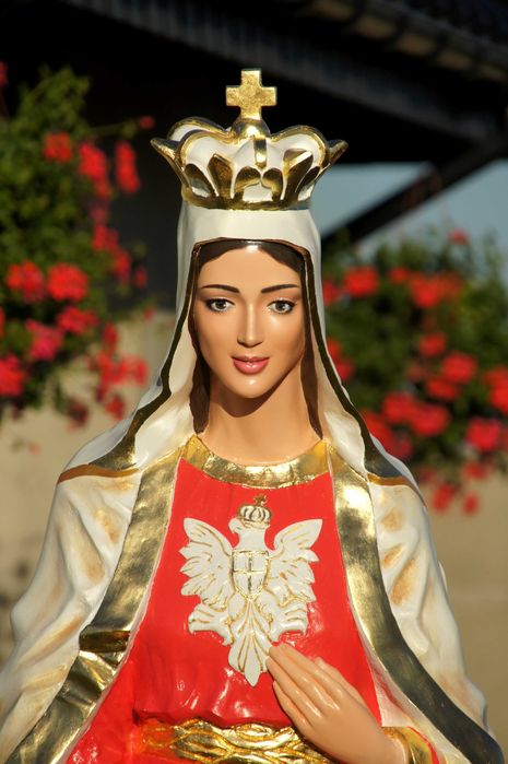 Figurka Matka Boża Królowa Polski. Matka Boska. Rzeźba Licheńska