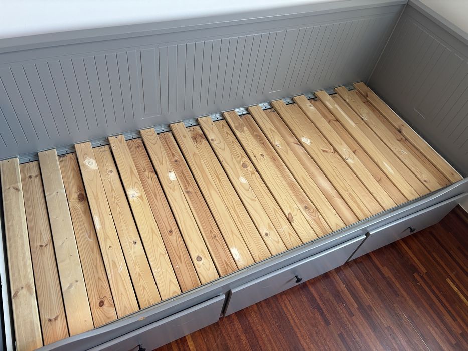 Łóżko Ikea Hemnes Szare