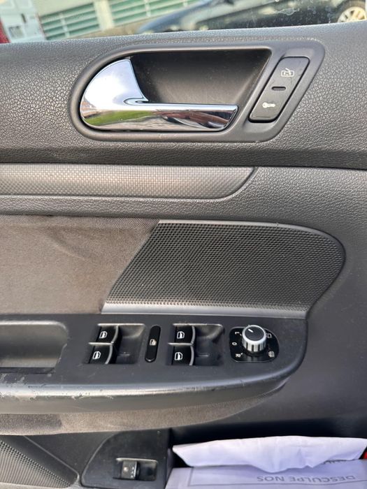 Volkswagen Golf 2004 – 1.4 FSI