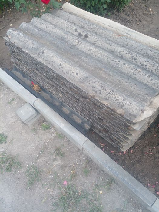 Продам шифер БУ малий за розміром.