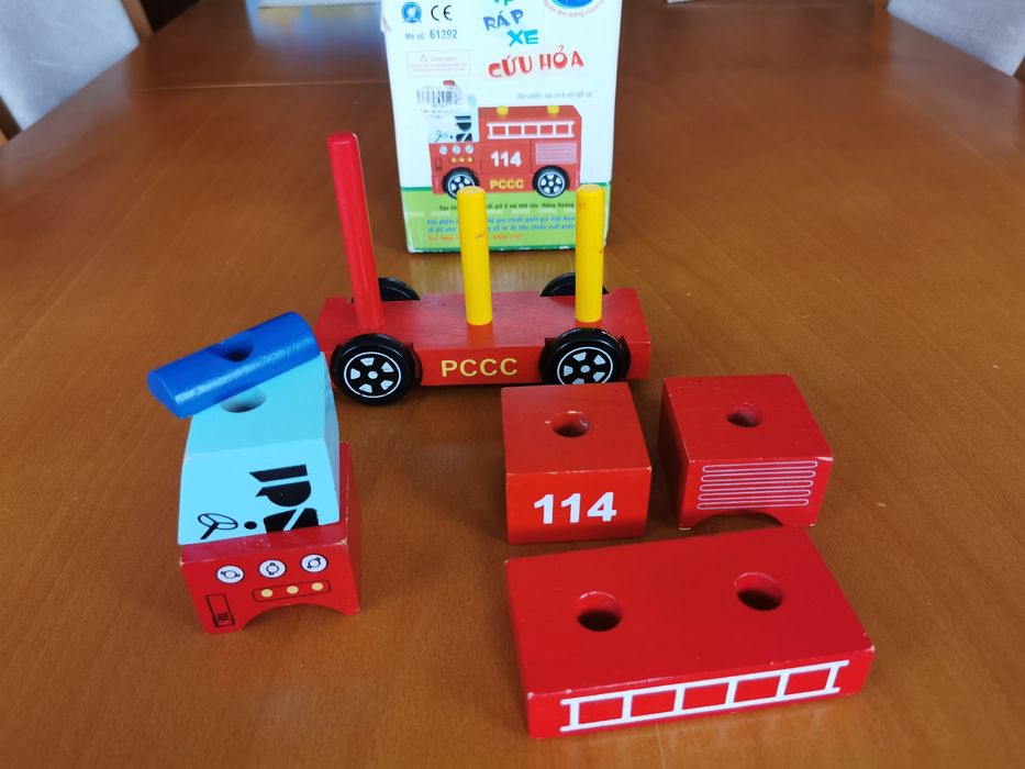 Drewniany Wóz Strażacki do Składania 3+ / Edukacyjna