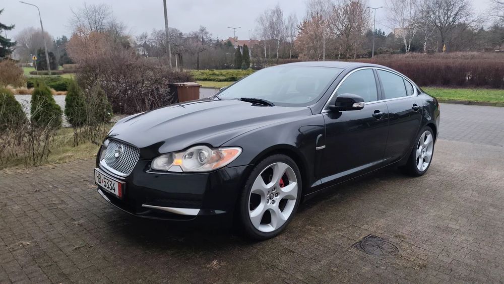 Jaguar XF