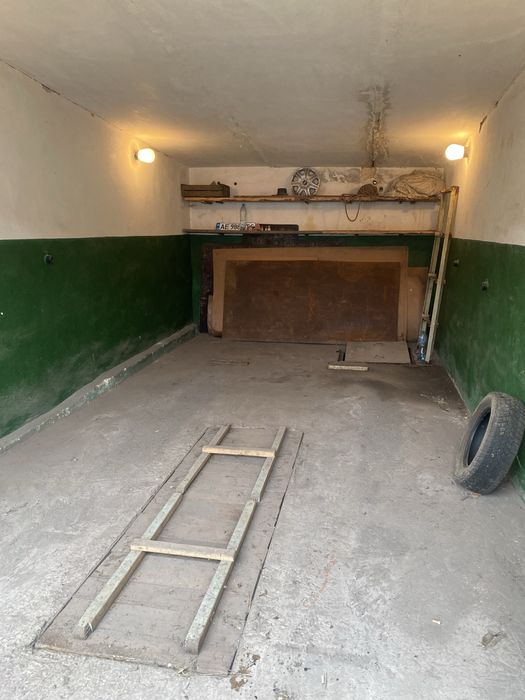 Продам гараж  долгинцевский район