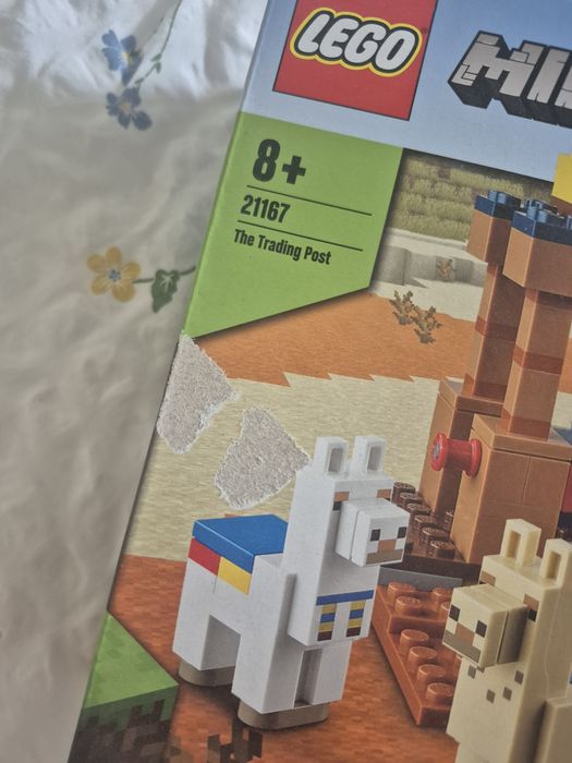 Nowe Lego Minecraft 21167 8+ Punkt Handlowy