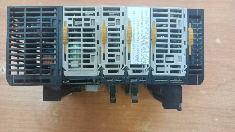 ПЛК OMRON SYSMAC cj1m cpu1pa202 od232 id232 id211