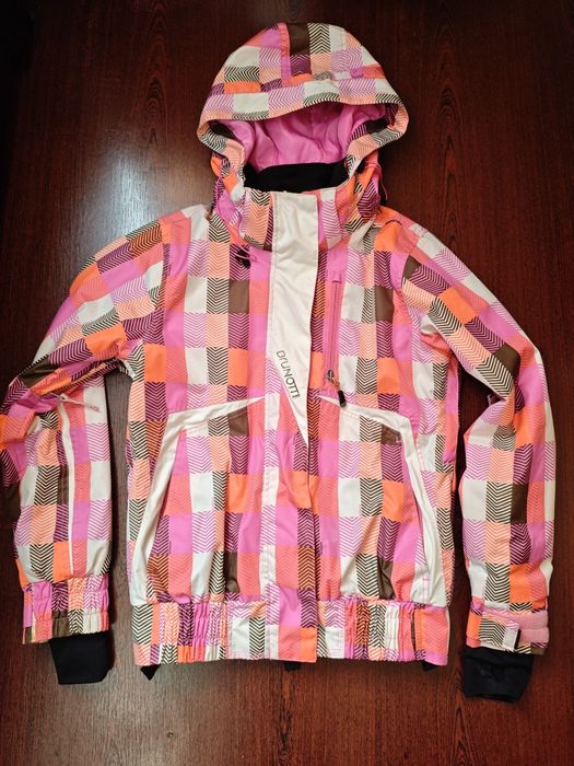 Яркая женская куртка (сноуборд/лыжи)