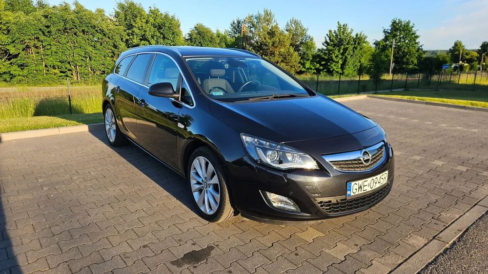 Opel Astra Zadbany Opel Astra 1.6t 200km, niski przebieg