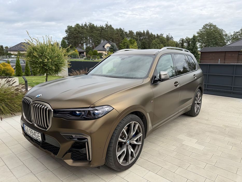 BMW X7