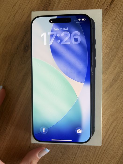 Sprzedam uzywanego Iphone 17 Pro Max Niebieski