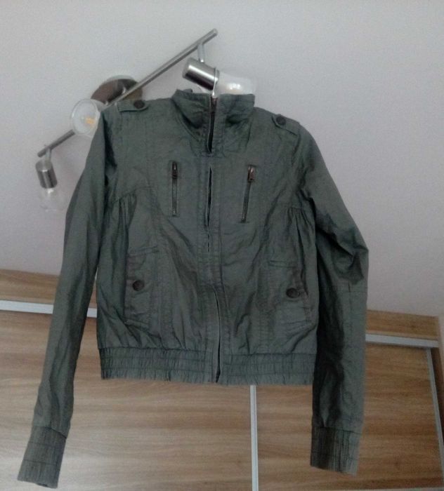 Kurtka Bershka 36